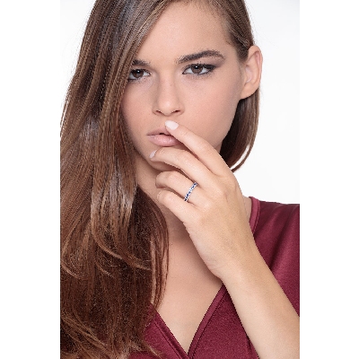 White gold 18k eternity ring with blue sapphires