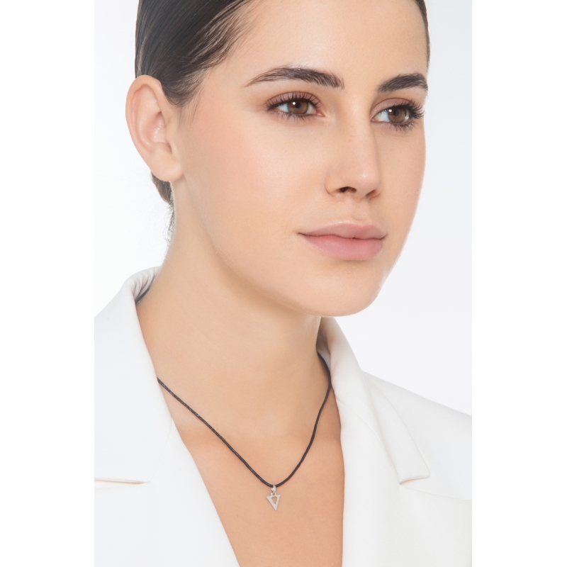 Pendant with initial letter V uppercase in 18k white gold Pendant with initial letter V uppercase in 18k white gold