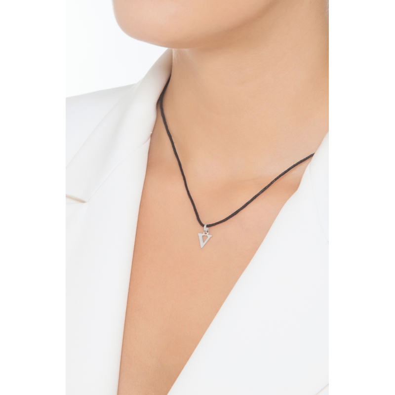 Pendant with initial letter V uppercase in 18k white gold Pendant with initial letter V uppercase in 18k white gold