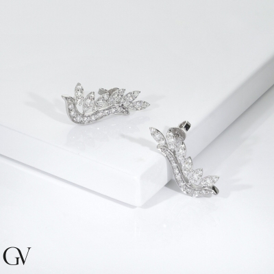 Leaves design earrings in white gold 18k with diamonds
