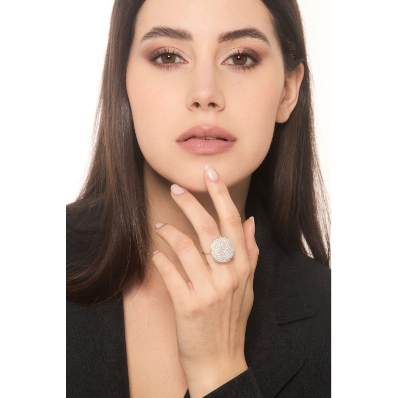 18k white gold round pavè ring diamonds 18k white gold round pavè ring diamonds