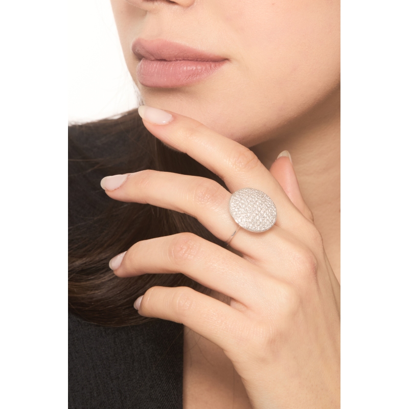 18k white gold round pavè ring diamonds 18k white gold round pavè ring diamonds