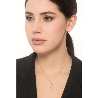 18k white gold necklace with two aquamarine and diamonds