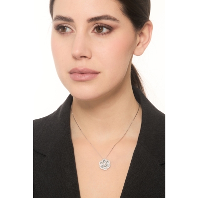 18k white gold necklace with flower pendant aquamarine and diamonds