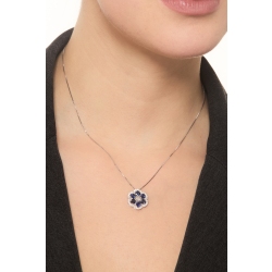 Flower necklace in white gold 18k with blue sapphires and diamonds 2