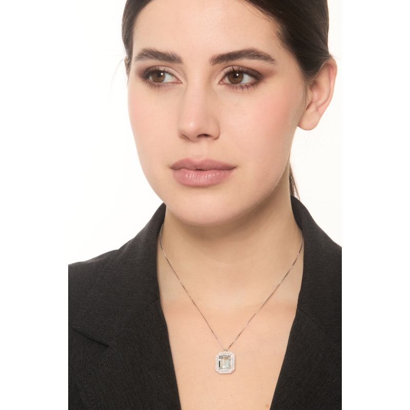 18k white gold necklace with rectangular aquamarine and diamonds 18k white gold necklace with rectangular aquamarine and diamonds