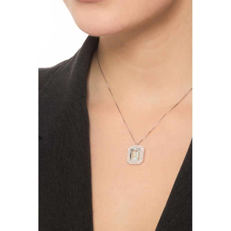 18k white gold necklace with rectangular aquamarine and diamonds 18k white gold necklace with rectangular aquamarine and diamonds