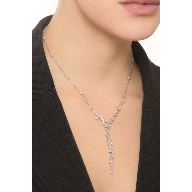 Necklace in white gold 18k with cascading diamonds  Necklace in white gold 18k with cascading diamonds