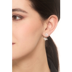 Earrings in white gold 18k with pear shaped diamonds 2