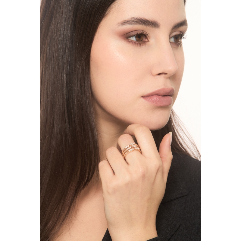 18k rose gold band ring with diamonds 18k rose gold band ring with diamonds