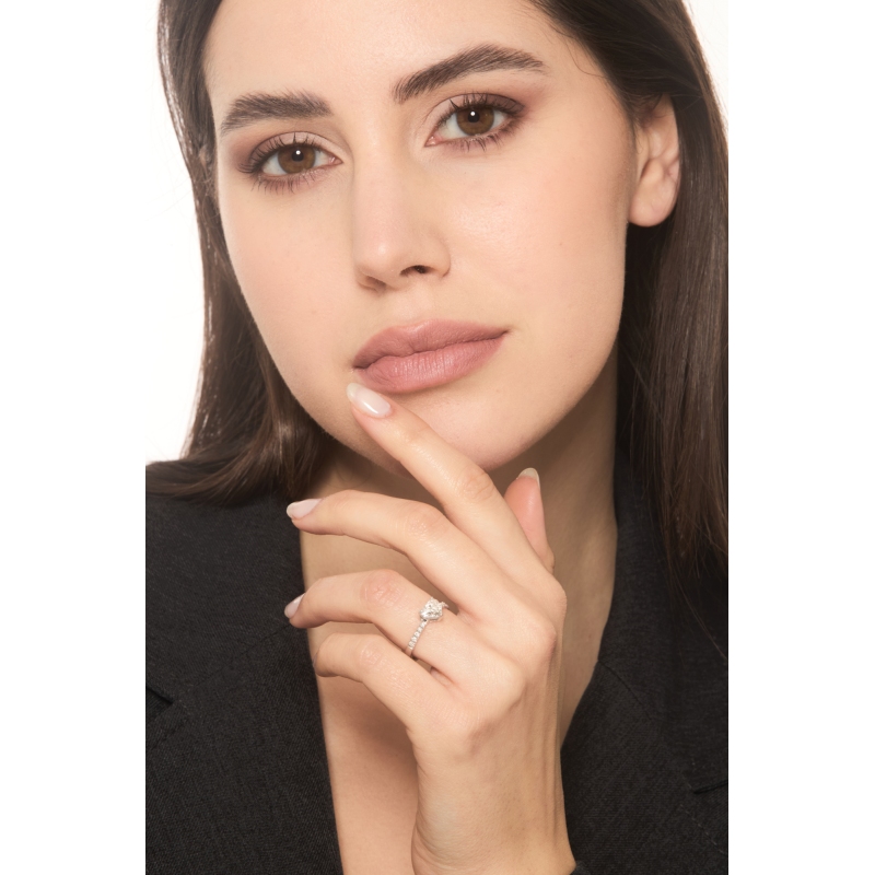 Solitaire ring with diamond heart cut 1.00ct GIA in white gold 18k Solitaire ring with diamond heart cut 1.00ct GIA in white gold 18k