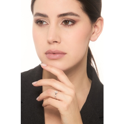 Ring with diamond emerald cut 0.70 ct GIA in white gold 18k 