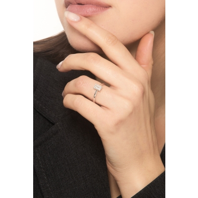 Solitaire ring with diamond emerald cut 1.00ct GIA in white gold 18k