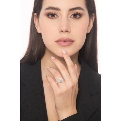 Ring with diamond 2.00ct IGI in white gold 18k