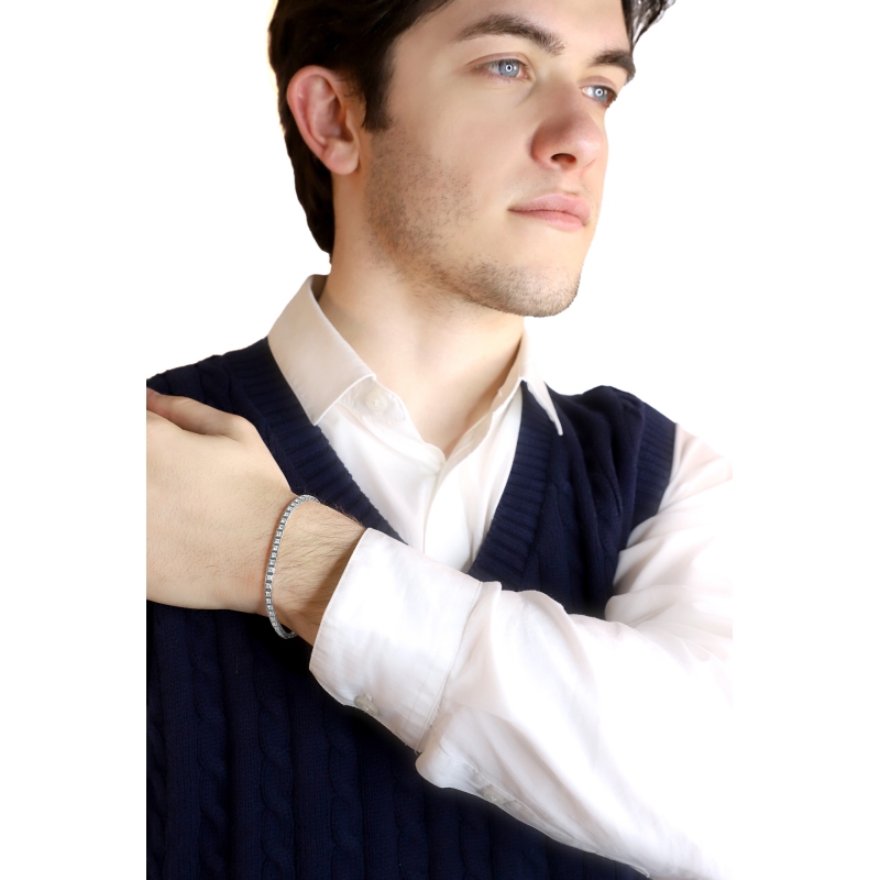 Tennis bracelet in white gold 18k with diamonds about 3,3 mm wide Tennis bracelet in white gold 18k with diamonds about 3,3 mm wide