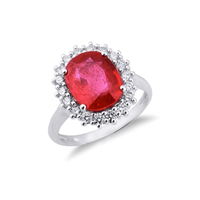 White gold 18k halo ring with a central ruby and diamonds 