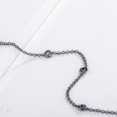 Burnished 18k white gold bracelet with black diamonds