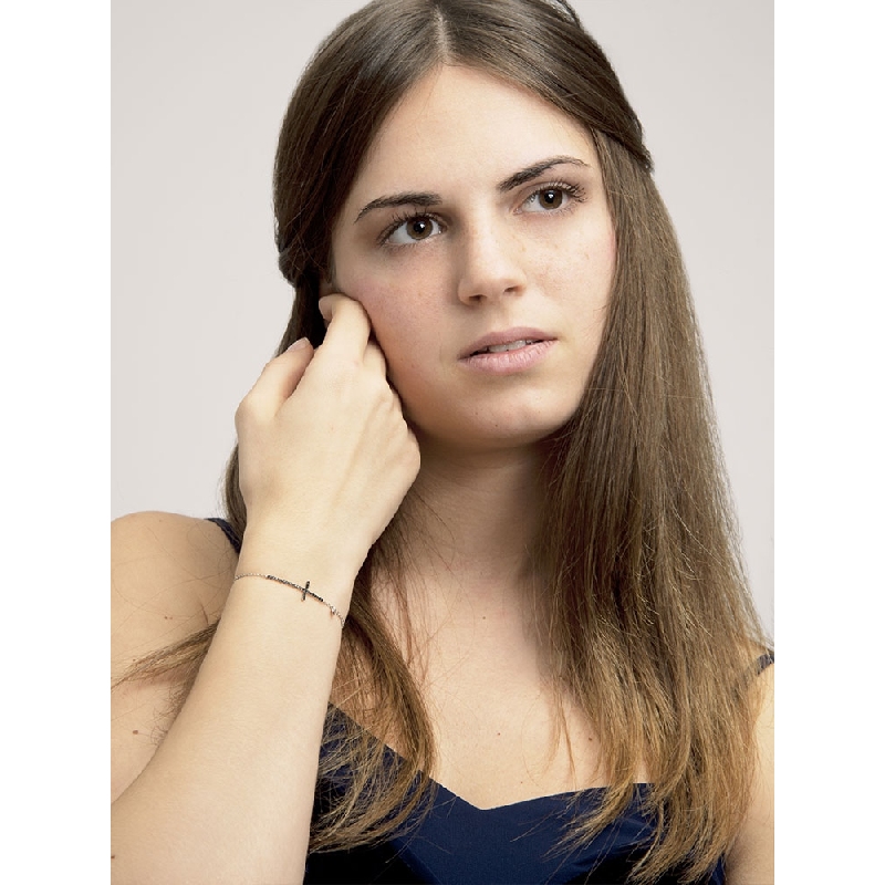 Bracelet in white gold 750 with black diamonds cross Bracelet in white gold 750 with black diamonds cross