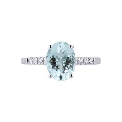 18k White gold ring with aquamarine and diamonds shoulder set