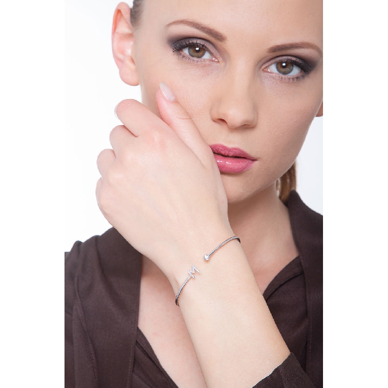 18k white gold rigid bracelet with letter M 18k white gold rigid bracelet with letter M