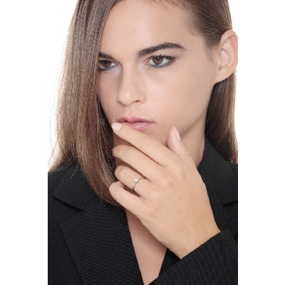 Prong-set solitaire 0.20ct diamond ring in 18kt white gold