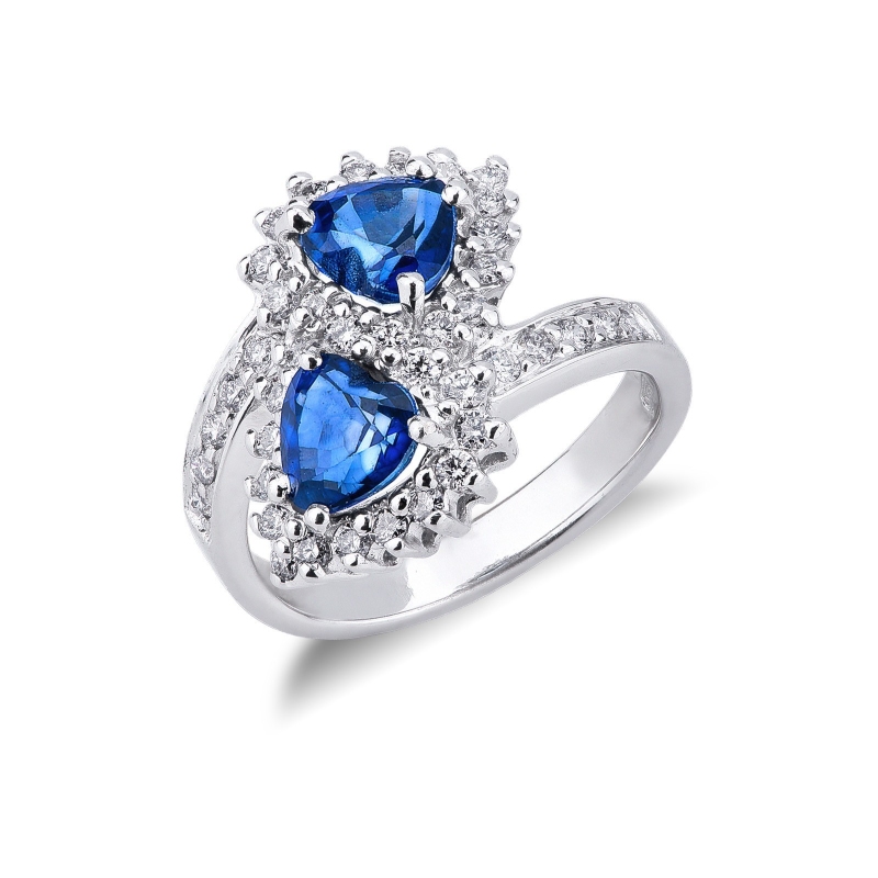 White gold 18k curved ring with diamonds and blue sapphires heart cut 