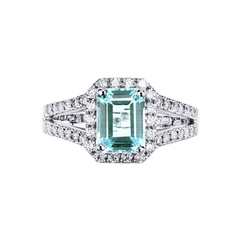 White gold 18k ring with diamonds and aquamarine  White gold 18k ring with diamonds and aquamarine