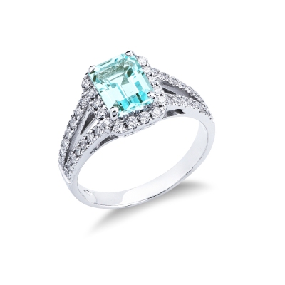White gold 18k ring with diamonds and aquamarine 