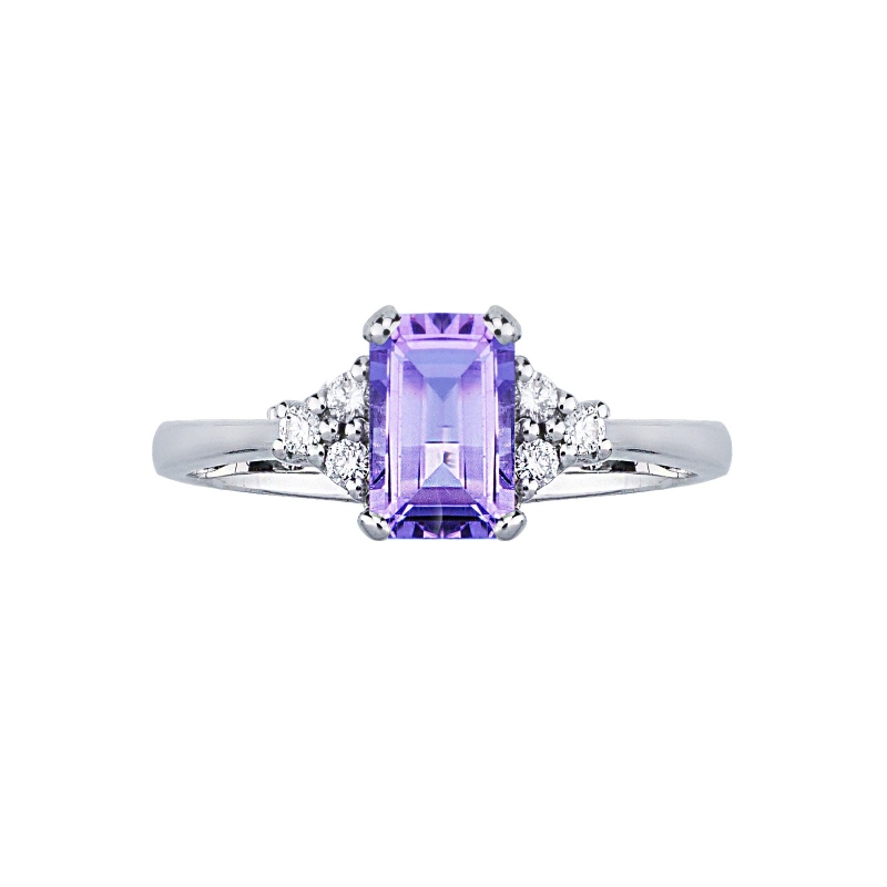 18k white gold ring with rectangular amethyst and diamonds 18k white gold ring with rectangular amethyst and diamonds