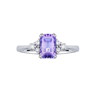 18k white gold ring with rectangular amethyst and diamonds