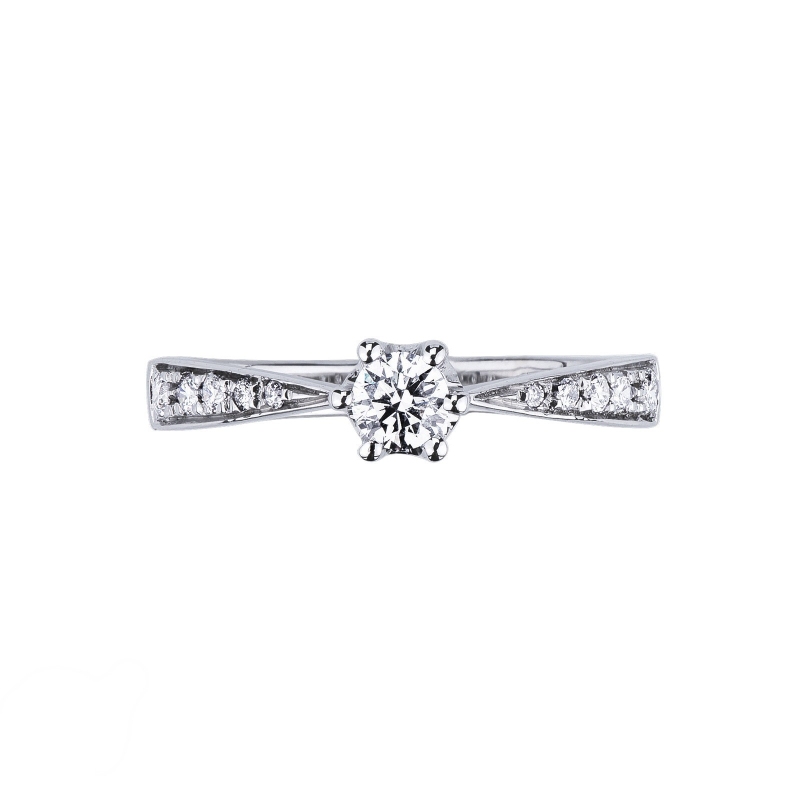 White gold 18k solitaire ring with diamonds  White gold 18k solitaire ring with diamonds
