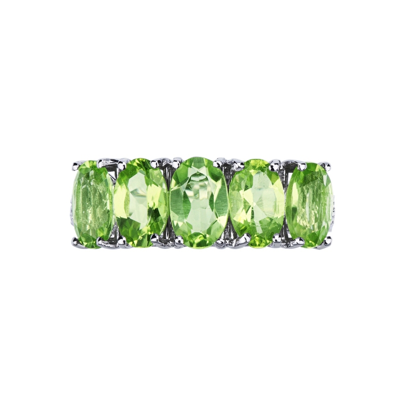 18k white gold ring with diamonds and peridots 18k white gold ring with diamonds and peridots