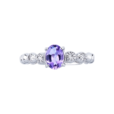18k white gold fancy ring with 4 lateral diamonds and central amethyst