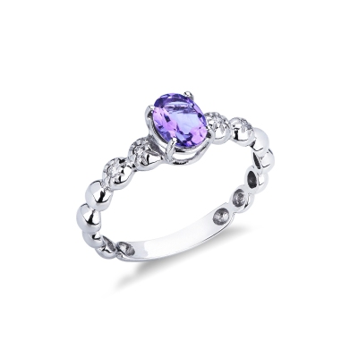 18k white gold fancy ring with 4 lateral diamonds and central amethyst