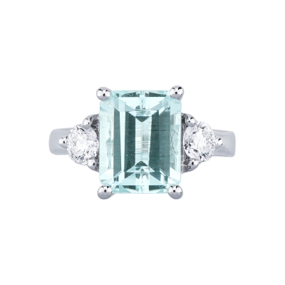 Ring in white gold 18k with rectangular aquamarine and diamonds