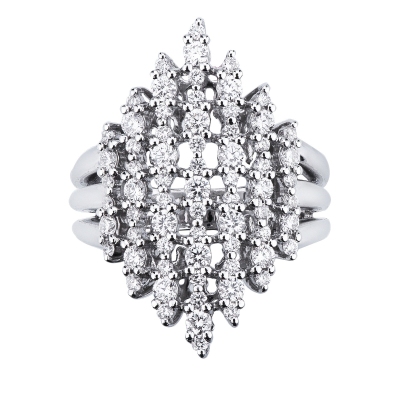 750 white gold diamonds design ring