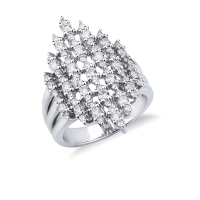 750 white gold diamonds design ring