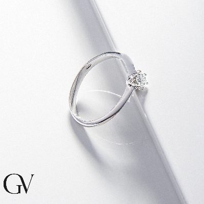 Diamond Solitaire Ring 18k White Gold