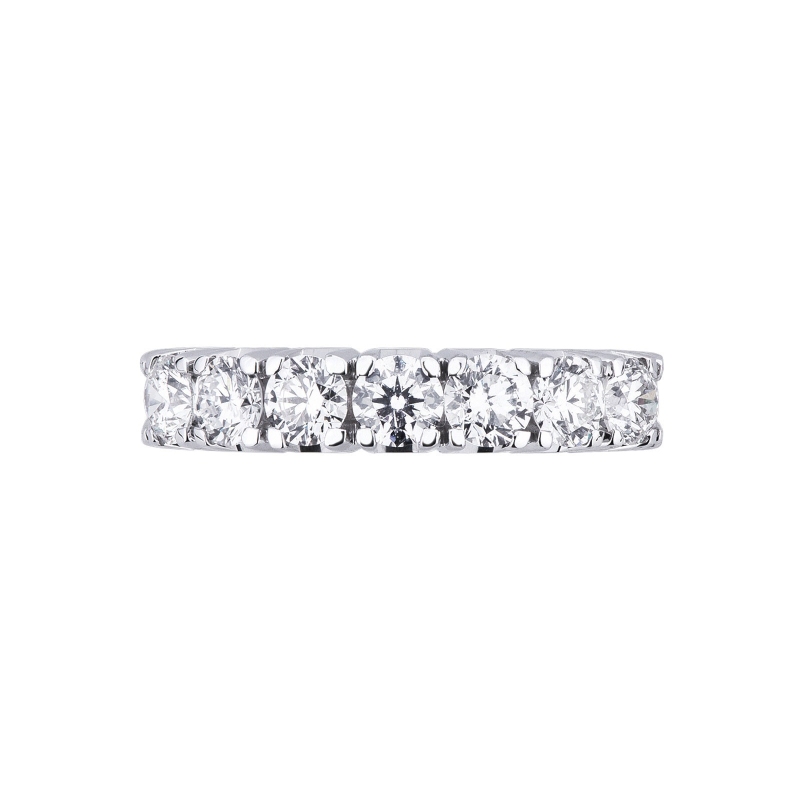 White gold 18k 7 diamonds ring  White gold 18k 7 diamonds ring
