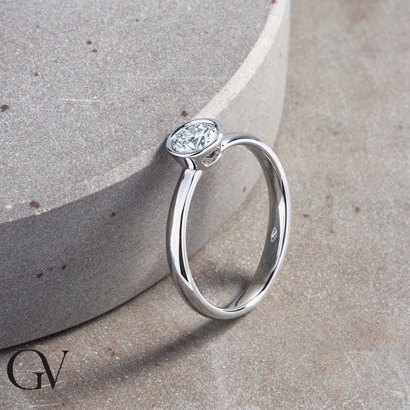 Bezel solitaire 0,50 ct diamond ring white gold 18k  Bezel solitaire 0,50 ct diamond ring white gold 18k