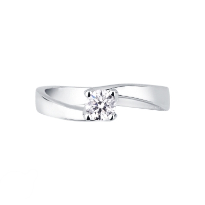 4 claw solitaire ring with a 0,30 ct diamond 