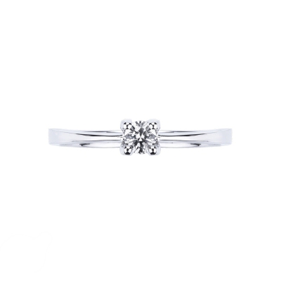 Prong-set solitaire 0.20ct diamond ring in 18kt white gold