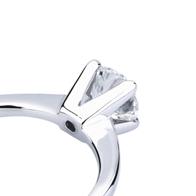 4 claw solitaire ring white gold 18k, 1.00 ct