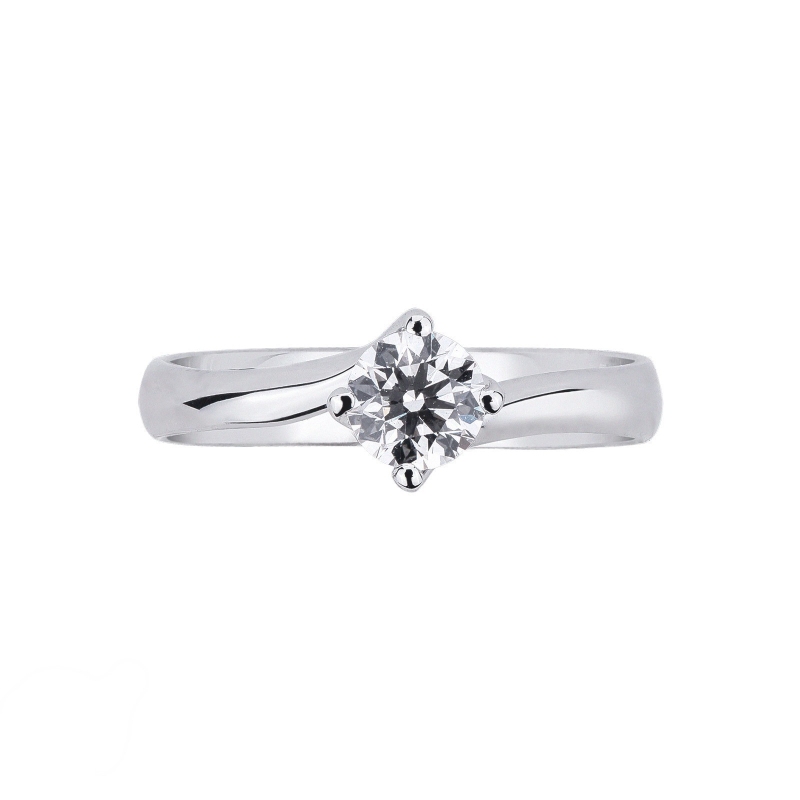 White gold 18k 4 prongs solitaire ring with a 0,50 ct diamond