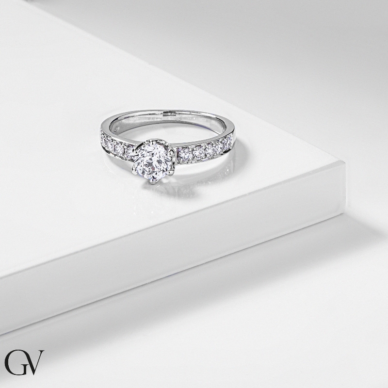 6 claw solitaire 0,80 ct diamond ring white gold 18k  6 claw solitaire 0,80 ct diamond ring white gold 18k