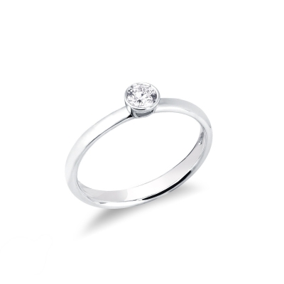 White gold 18k bezel solitaire with 0,20 ct diamond 