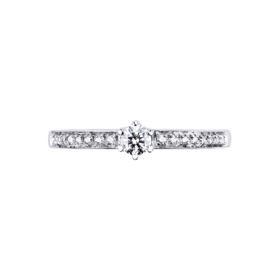 6 claw solitaire with diamond 0,15 ct and diamonds shoulder set 
