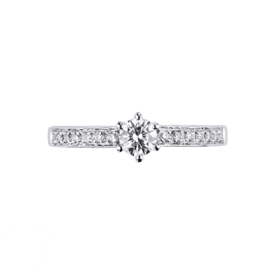 Solitaire ring with diamonds shoulder set, ct 0,25