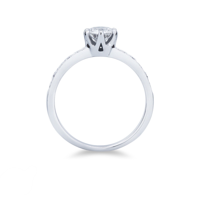 Solitaire type ring white gold 18k with diamonds and central diamond 0,70 ct Solitaire type ring white gold 18k with diamonds and central diamond 0,70 ct