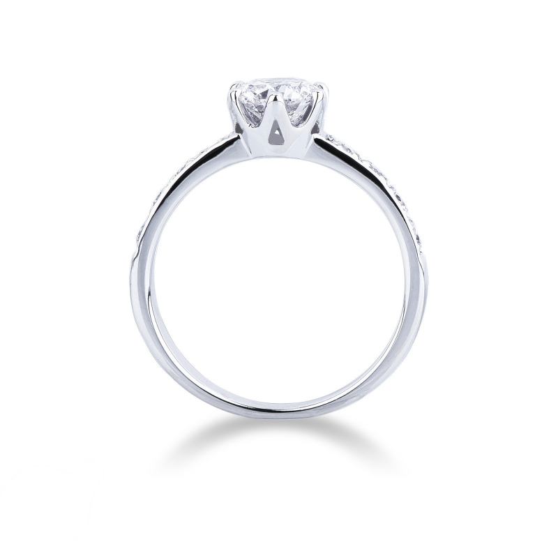 White gold 18k solitaire type diamond ring with central diamond 1ct White gold 18k solitaire type diamond ring with central diamond 1ct